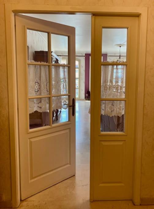 "Georgio" Grand Appartement Traversant Avec Vue Canal Et Parking Sète Esterno foto